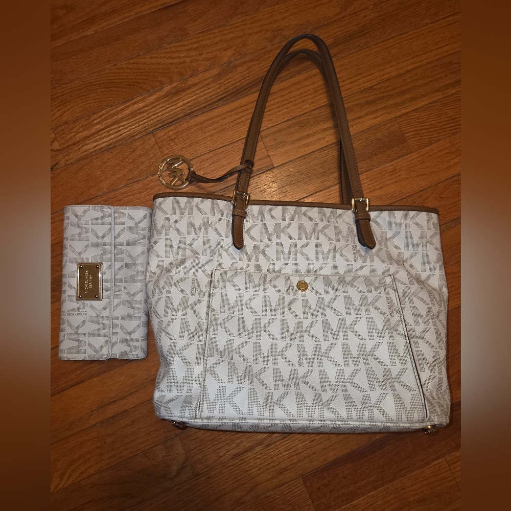 Large EUC MK Jetset Tote Purse And Wallet Set  Signature Color Leather